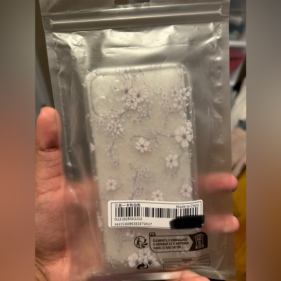 Iphone 11 case brand new - Picture 3 of 4